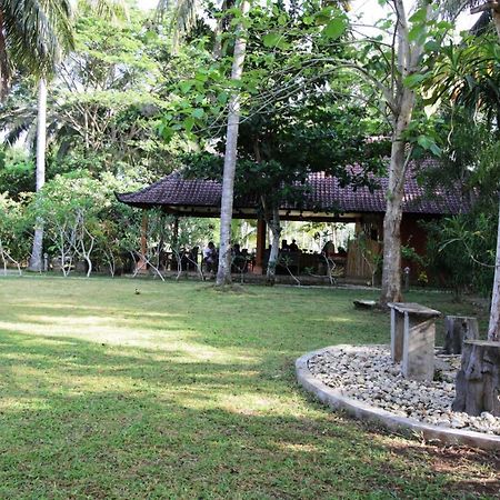 Ring Sameton Resort Hotel Ped المظهر الخارجي الصورة