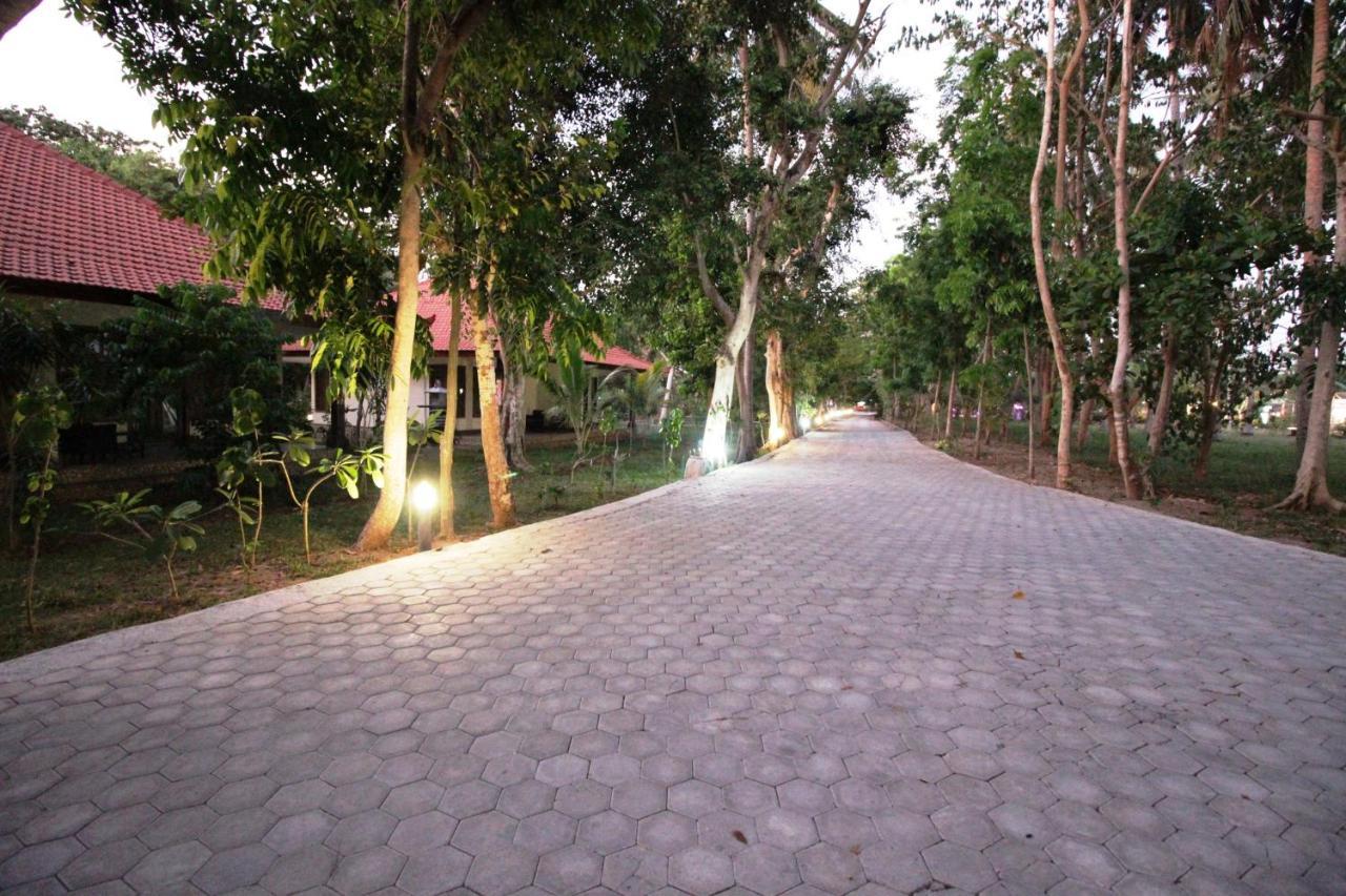 Ring Sameton Resort Hotel Ped المظهر الخارجي الصورة